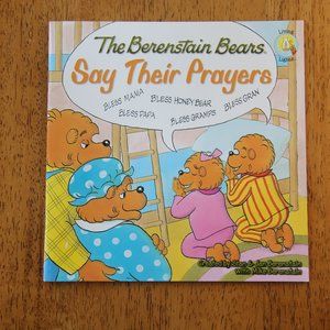 BOOK: The Berenstain Bears Say Their Prayers